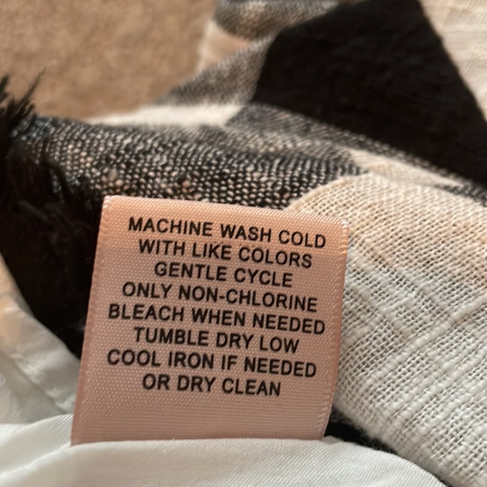 Sweet linen sundress by Philosophy. Sz 6 - Picture 8 of 8